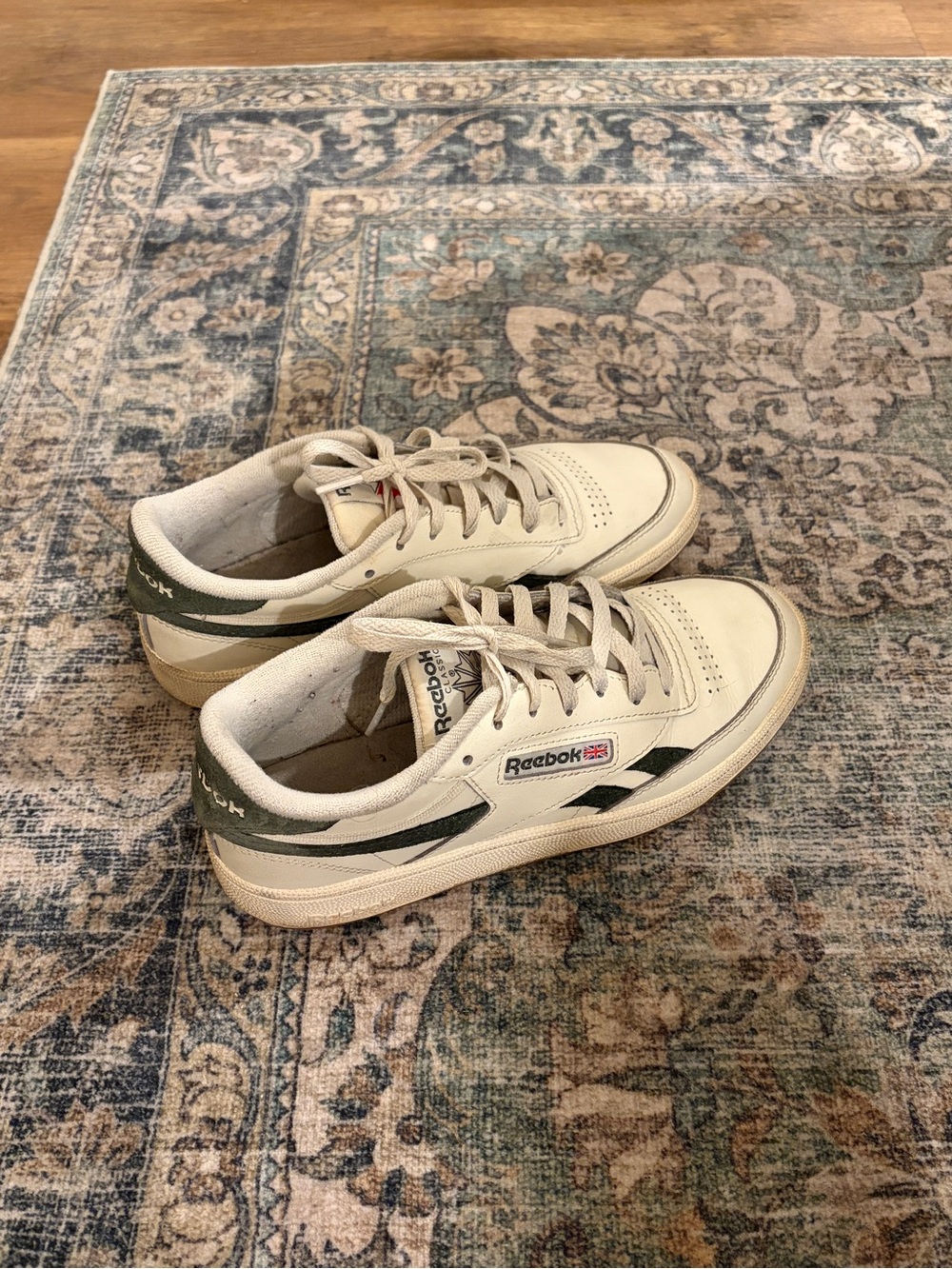 Reebok Kids Sneakers in Cream and Green
